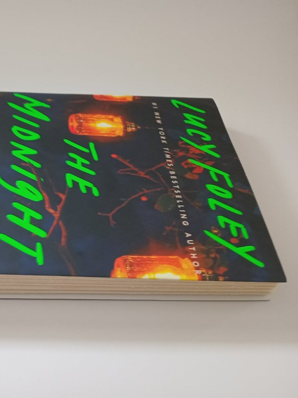 Lucy Foley The Midnight Feast First Edition 1st Printing Hardcover 2024 VG - Picture 8 of 10